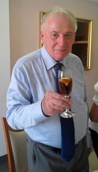 /var/www/vhosts/elenn okienko.sk/httpdocs/W/wp content/uploads/2015/09/2015 09 18 16.42.341